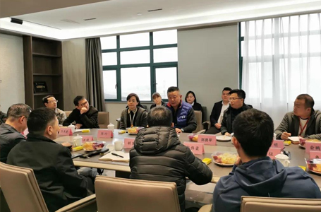 杭州萬科家裝行業(yè)團(tuán)隊來我司交流考察